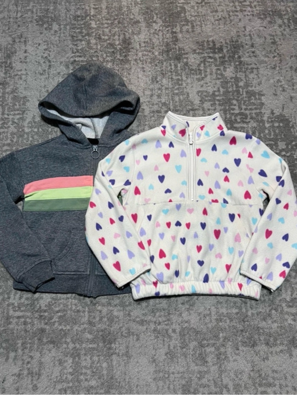 🔥4/20! 2 girls zip up jacket. Size XS